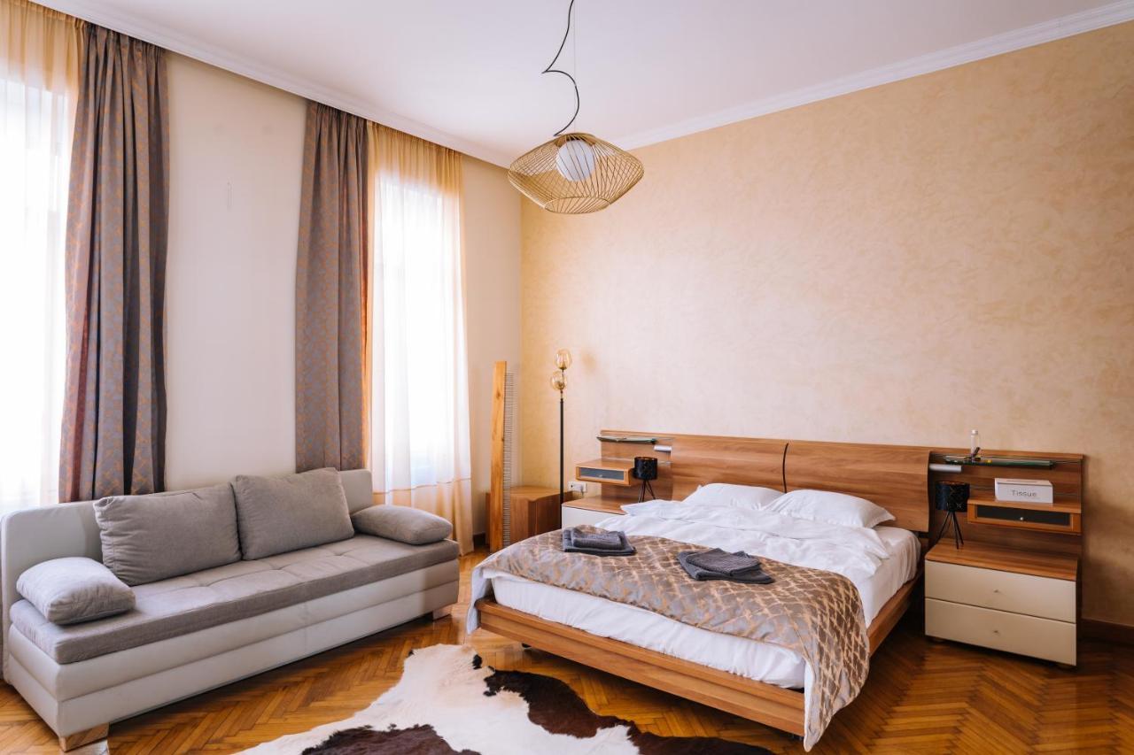 The Home Timisoara Luaran gambar